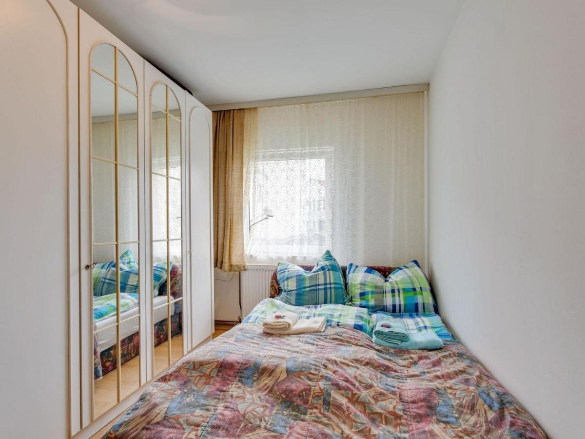 Lively Holiday Home In Wien With Private Garden Dış mekan fotoğraf