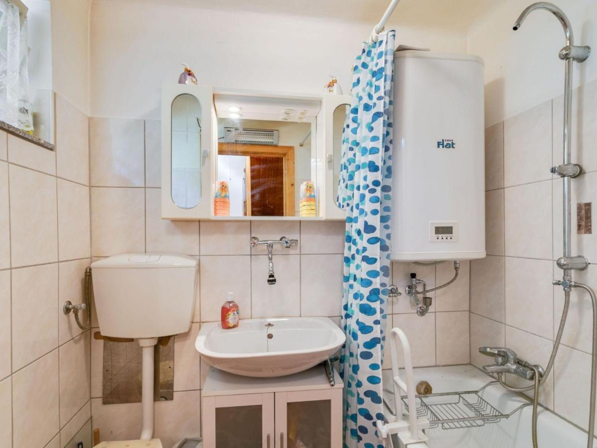 Lively Holiday Home In Wien With Private Garden Dış mekan fotoğraf